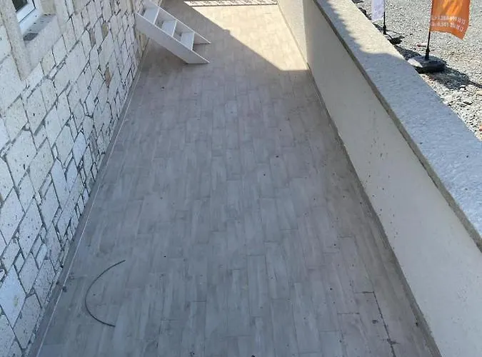 Vina Garden 博兹贾阿达岛