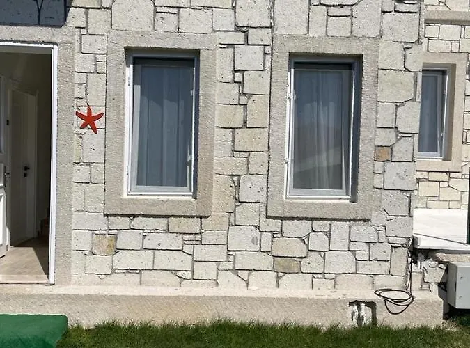 Vina Garden 博兹贾阿达岛